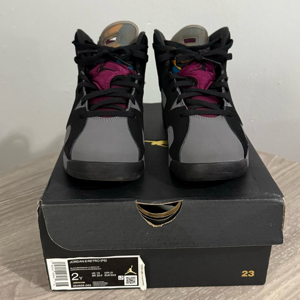 Jordan Kids Retro Sneakers - Black and Gray